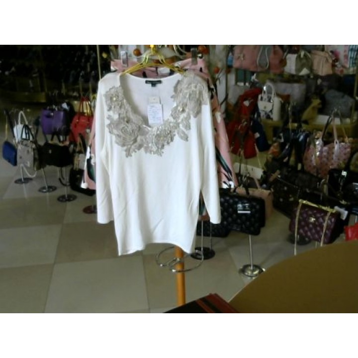 Блуза с длин рукавом бел цв горловина украшена ажурными цветами Philipe carate (C2-6) [Бело-бежевый]