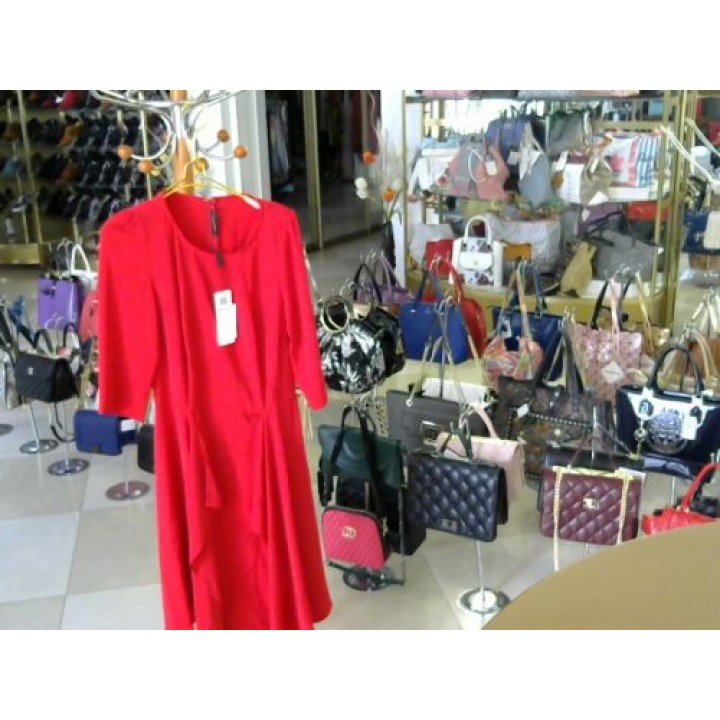 Платье красного цвета 3/4 рукав замш пояс Isabel garsia (BK822) [красный]